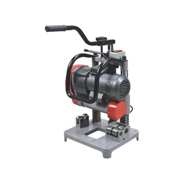 Pipe cutting machine